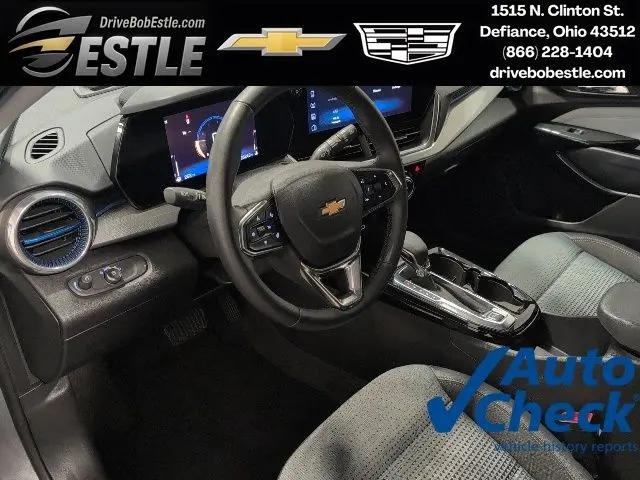 2025 Chevrolet Trax FWD LT