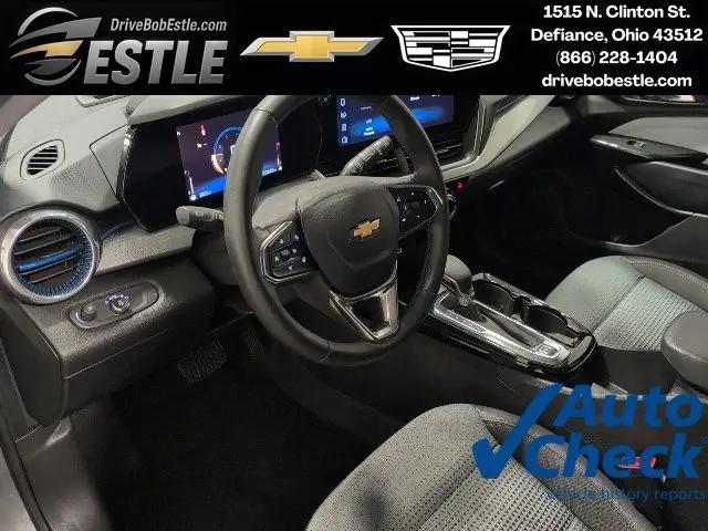 2025 Chevrolet Trax FWD LT