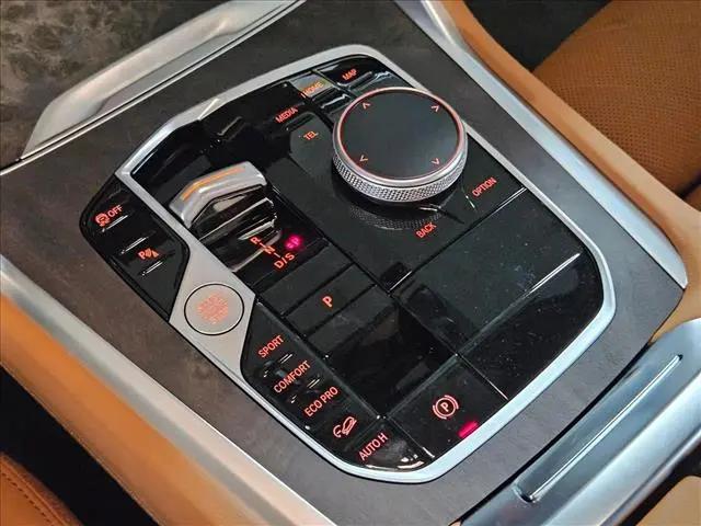 2027 BMW X6 xDrive40i