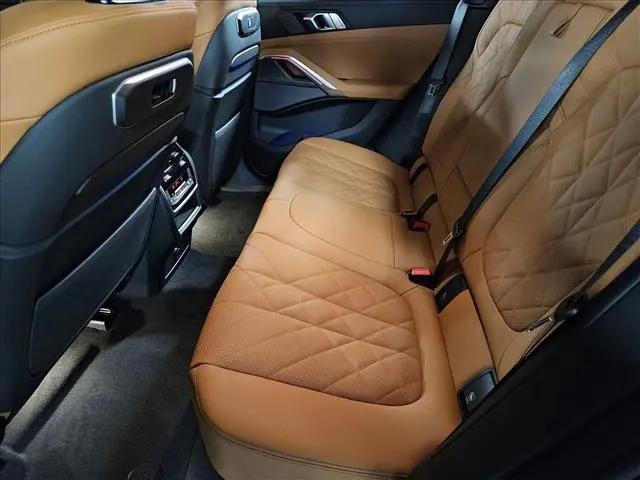 2027 BMW X6 xDrive40i