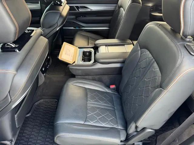 2022 Jeep Grand Wagoneer Series III 4x4