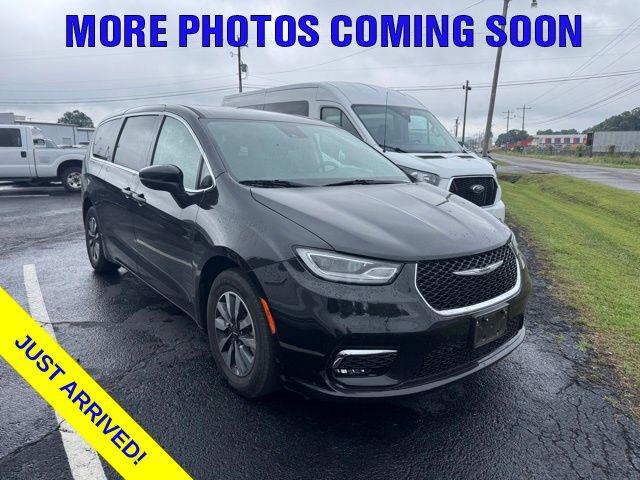 2023 Chrysler Pacifica Hybrid Touring L for sale in Russellville, AR