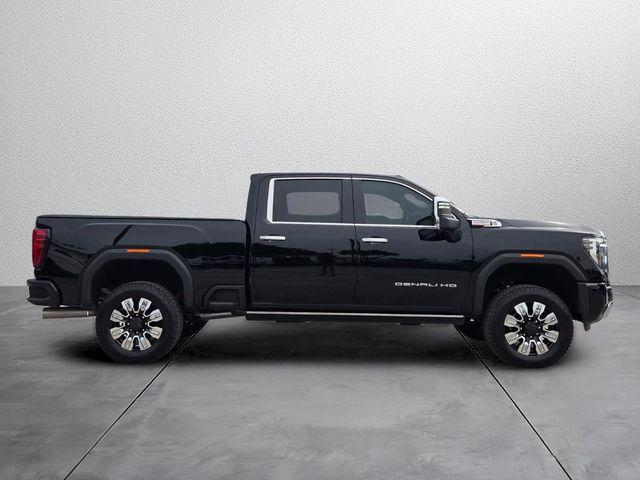 2026 GMC Sierra 2500HD Crew Cab, Standard Bed, Denali, 4WD