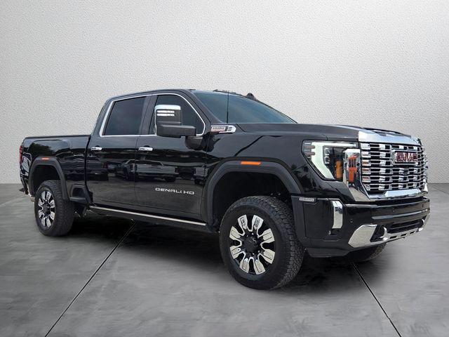 2026 GMC Sierra 2500HD Crew Cab, Standard Bed, Denali, 4WD