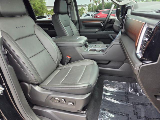 2026 GMC Sierra 2500HD Crew Cab, Standard Bed, Denali, 4WD