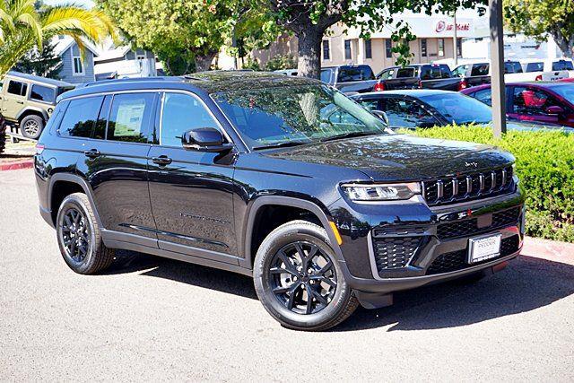 2026 Jeep Grand Cherokee L Altitude 4x4