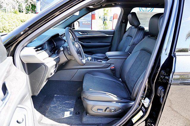 2026 Jeep Grand Cherokee L Altitude 4x4