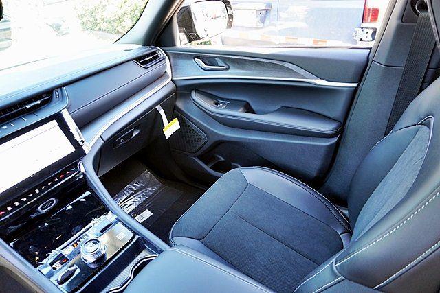 2026 Jeep Grand Cherokee L Altitude 4x4