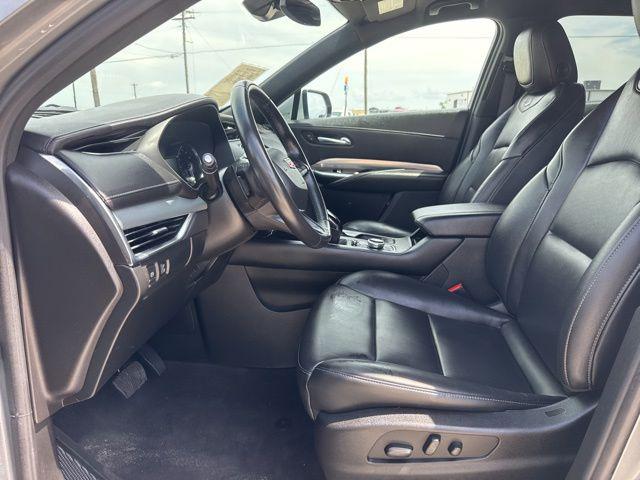 2023 Cadillac XT4 FWD Premium Luxury