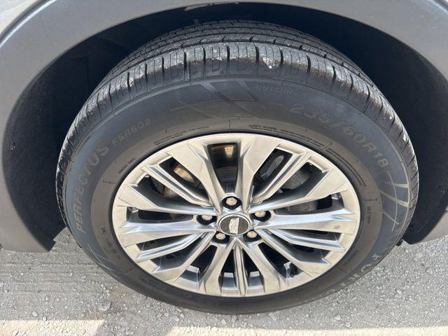 2023 Cadillac XT4 FWD Premium Luxury