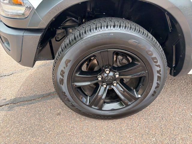 2024 Ram 1500 Classic Warlock Crew Cab 4x4 5'7" Box