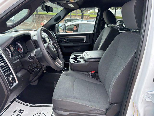 2024 Ram 1500 Classic Warlock Crew Cab 4x4 5'7" Box