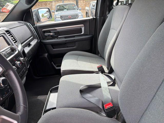 2024 Ram 1500 Classic Warlock Crew Cab 4x4 5'7" Box