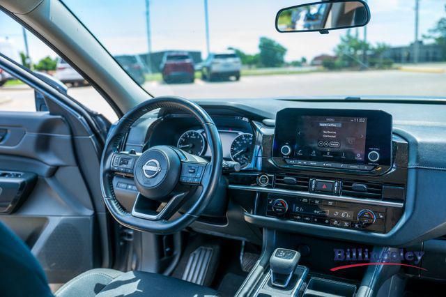 2023 Nissan Pathfinder SV 4WD