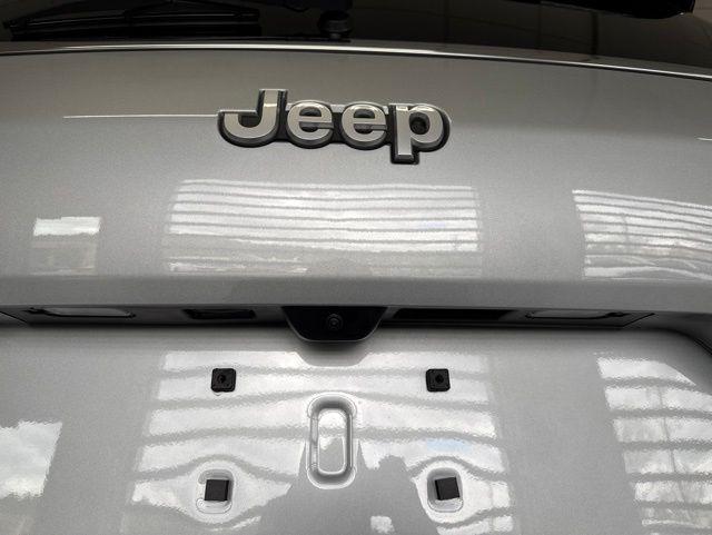 2026 Jeep Grand Cherokee L Altitude 4x4