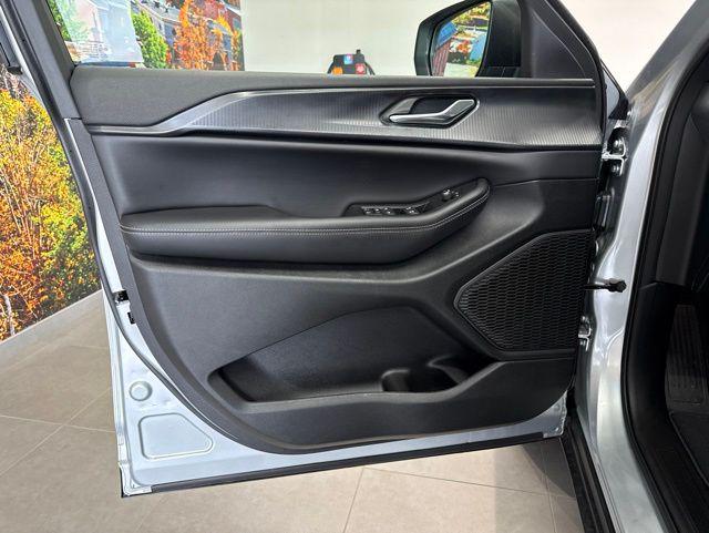 2026 Jeep Grand Cherokee L Altitude 4x4