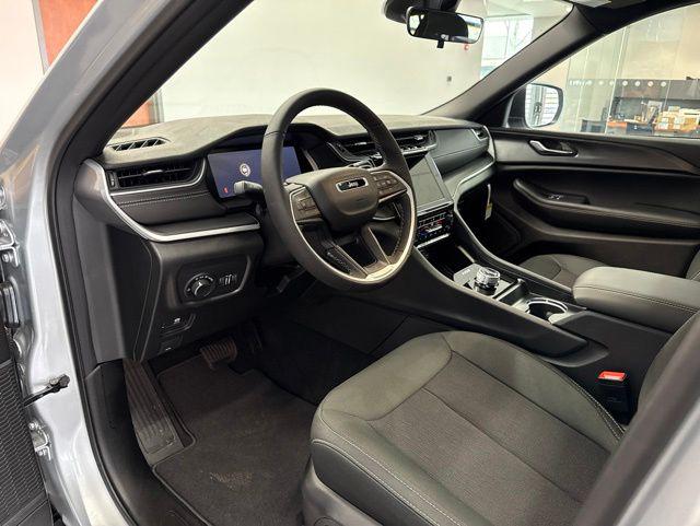 2026 Jeep Grand Cherokee L Altitude 4x4