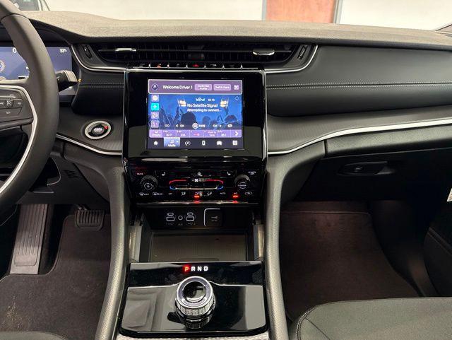 2026 Jeep Grand Cherokee L Altitude 4x4