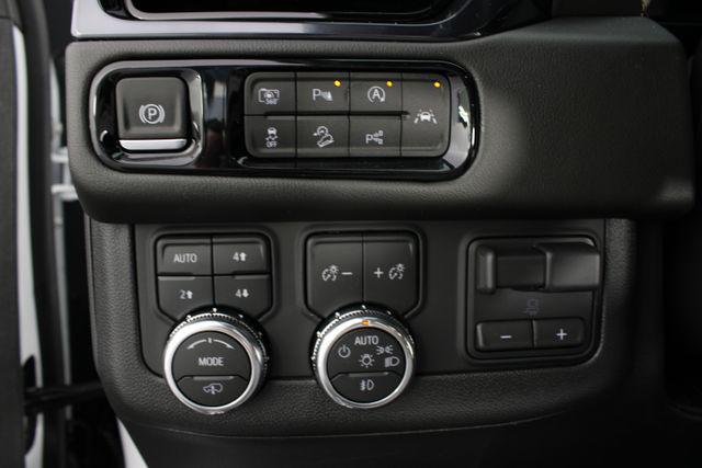 2026 GMC Yukon XL 4WD AT4