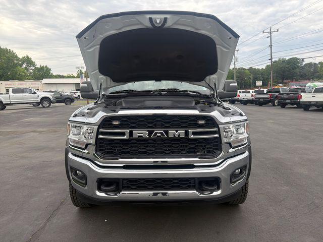 2024 Ram 5500 Tradesman/SLT/Laramie/Limited