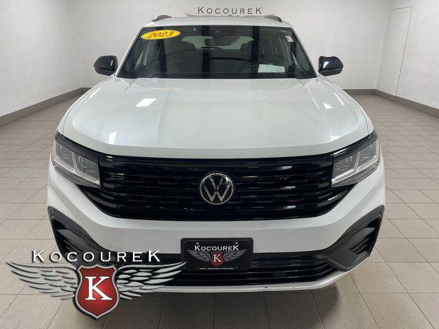2023 Volkswagen Atlas Cross Sport 2.0T SEL R-Line Black