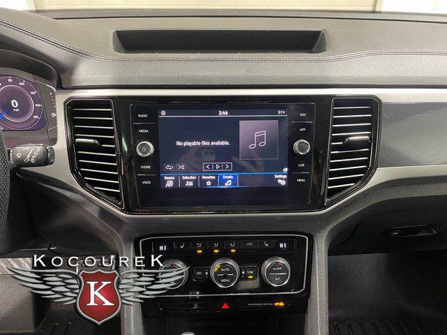 2023 Volkswagen Atlas Cross Sport 2.0T SEL R-Line Black