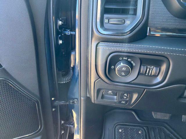 2023 Ram 1500 Limited Crew Cab 4x4 5'7" Box