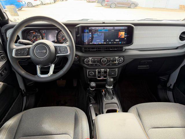 2024 Jeep Wrangler 4-Door Sahara 4x4