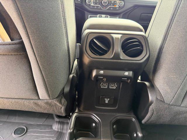 2024 Jeep Wrangler 4-Door Sahara 4x4