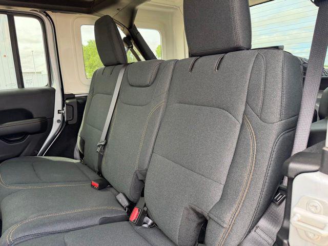 2024 Jeep Wrangler 4-Door Sahara 4x4
