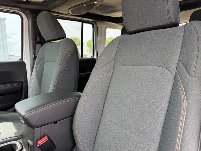 2024 Jeep Wrangler 4-Door Sahara 4x4