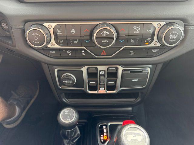 2024 Jeep Wrangler 4-Door Sahara 4x4