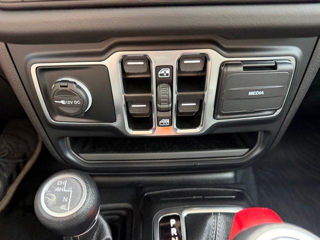 2024 Jeep Wrangler 4-Door Sahara 4x4