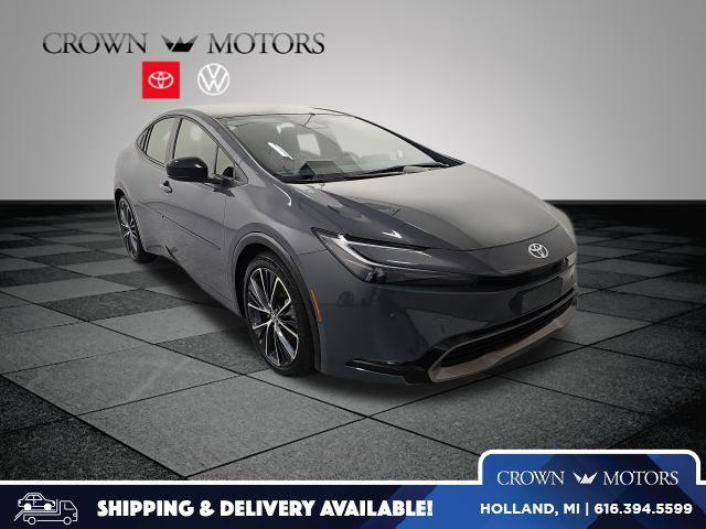 2024 Toyota Prius XLE FWD's photo