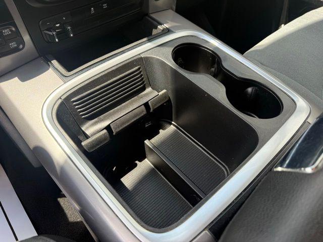 2023 Ram 1500 Classic SLT Crew Cab 4x4 5'7" Box
