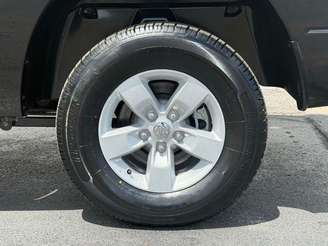 2023 Ram 1500 Classic SLT Crew Cab 4x4 5'7" Box
