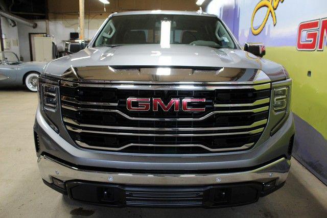 2026 GMC Sierra 1500 Crew Cab, Short Bed, SLT, 4WD