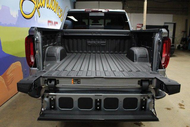 2026 GMC Sierra 1500 Crew Cab, Short Bed, SLT, 4WD