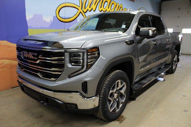 2026 GMC Sierra 1500 Crew Cab, Short Bed, SLT, 4WD
