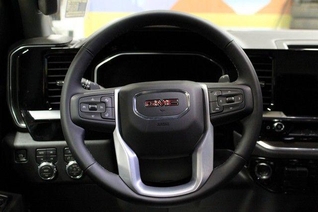 2026 GMC Sierra 1500 Crew Cab, Short Bed, SLT, 4WD