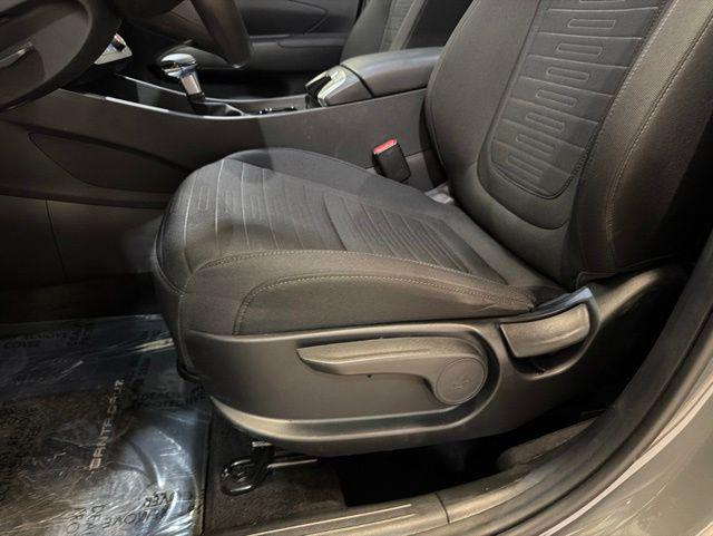 2025 Hyundai Santa Cruz SE