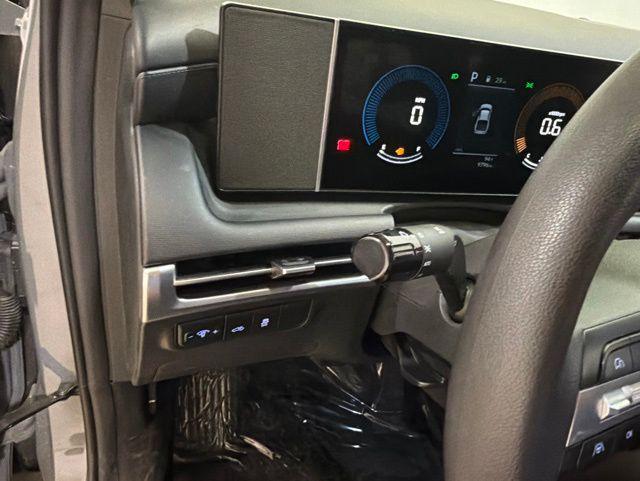 2025 Hyundai Santa Cruz SE