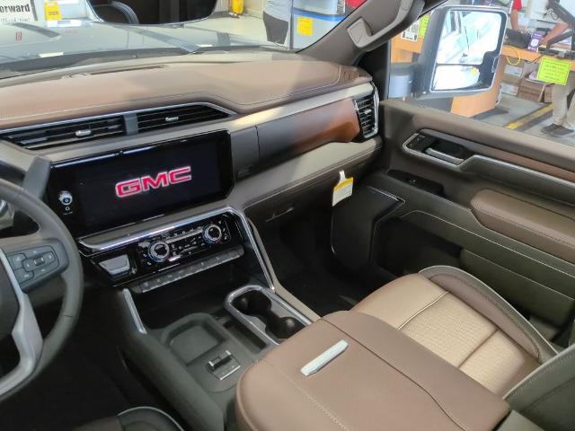 2026 GMC Sierra 2500HD Crew Cab, Standard Bed, Denali, 4WD