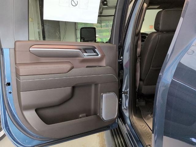 2026 GMC Sierra 2500HD Crew Cab, Standard Bed, Denali, 4WD