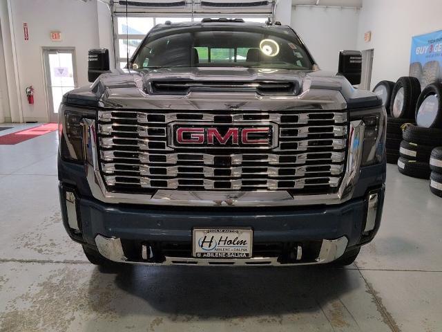 2026 GMC Sierra 2500HD Crew Cab, Standard Bed, Denali, 4WD