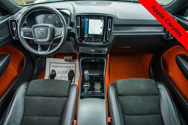 2021 Volvo XC40 T5 R-Design 2021 Volvo XC40 T5 R-Design