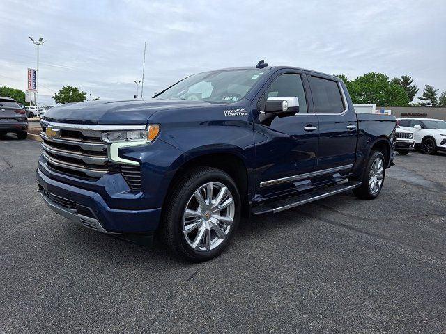 2022 Chevrolet Silverado 1500 4WD Crew Cab Short Bed High Country