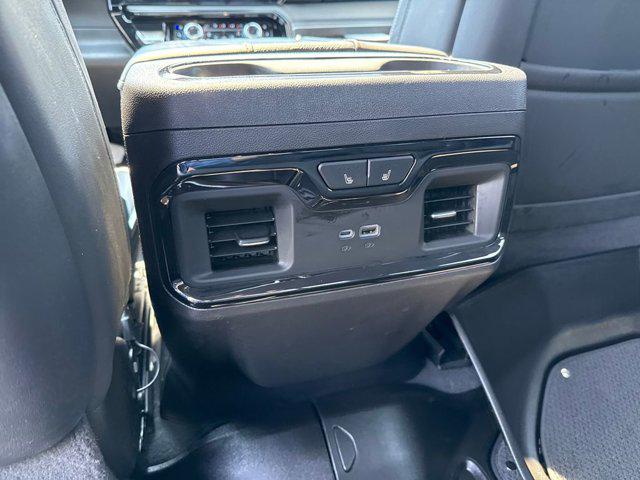 2025 GMC Sierra 1500 4WD Crew Cab Short Box AT4X