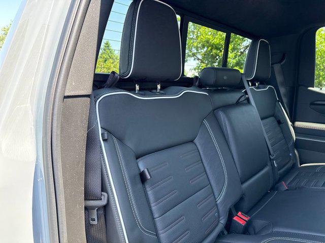 2025 GMC Sierra 1500 4WD Crew Cab Short Box AT4X