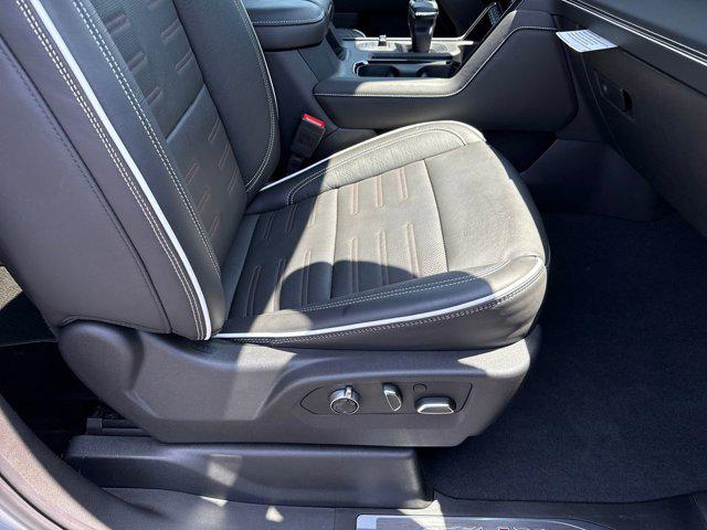 2025 GMC Sierra 1500 4WD Crew Cab Short Box AT4X
